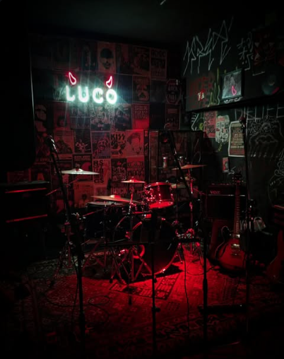 Interior LUCO Burgers & Rock San Miguel